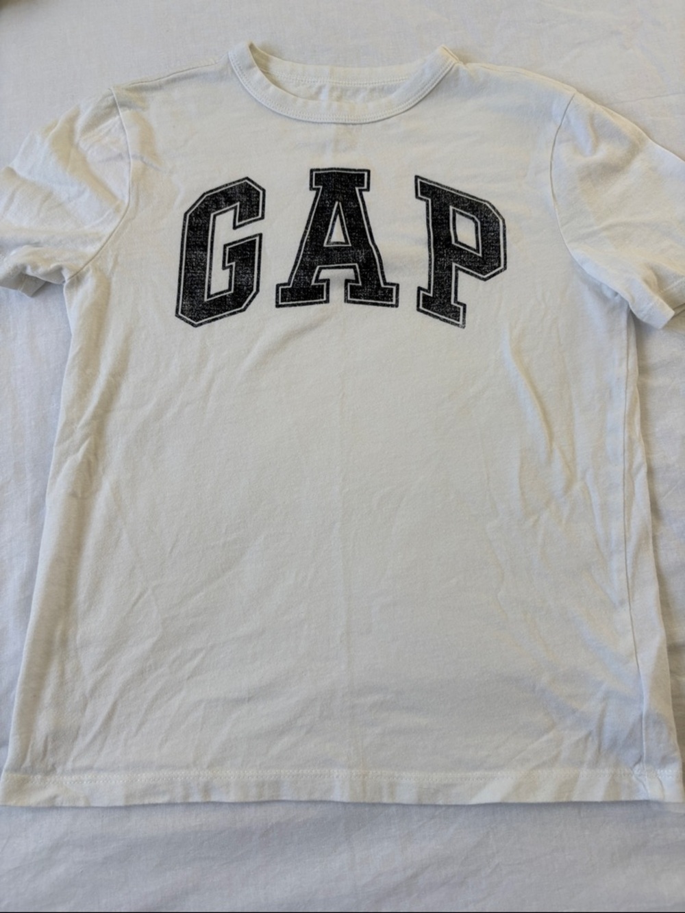 EUC GAP T-Shirt Size M